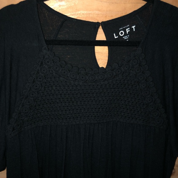 Short flutter sleeves black crocheted blouse light weight Loft LP petite linen - Picture 3 of 10